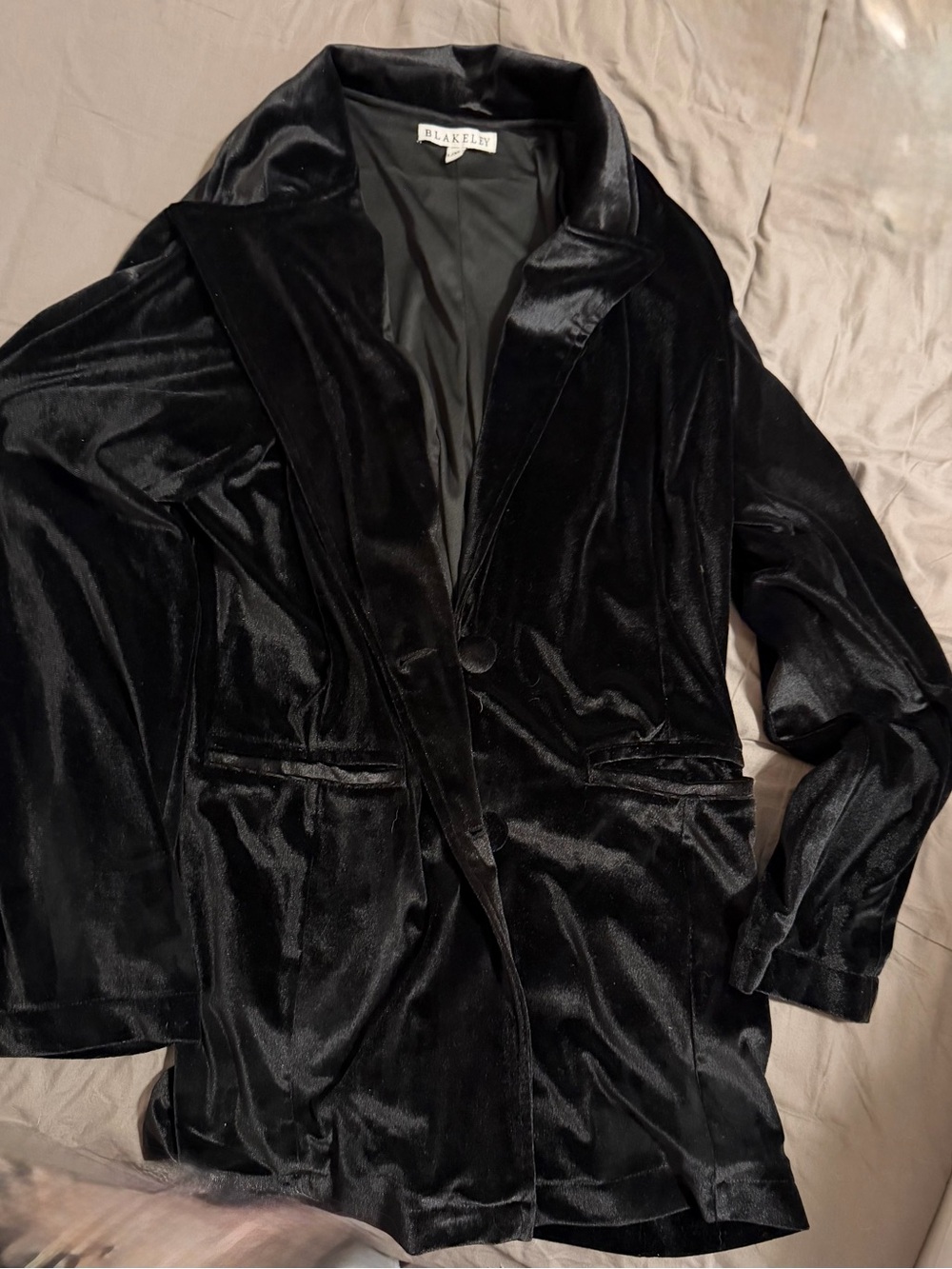 NWOT Blakeley Black Velvet Blazer L/XL